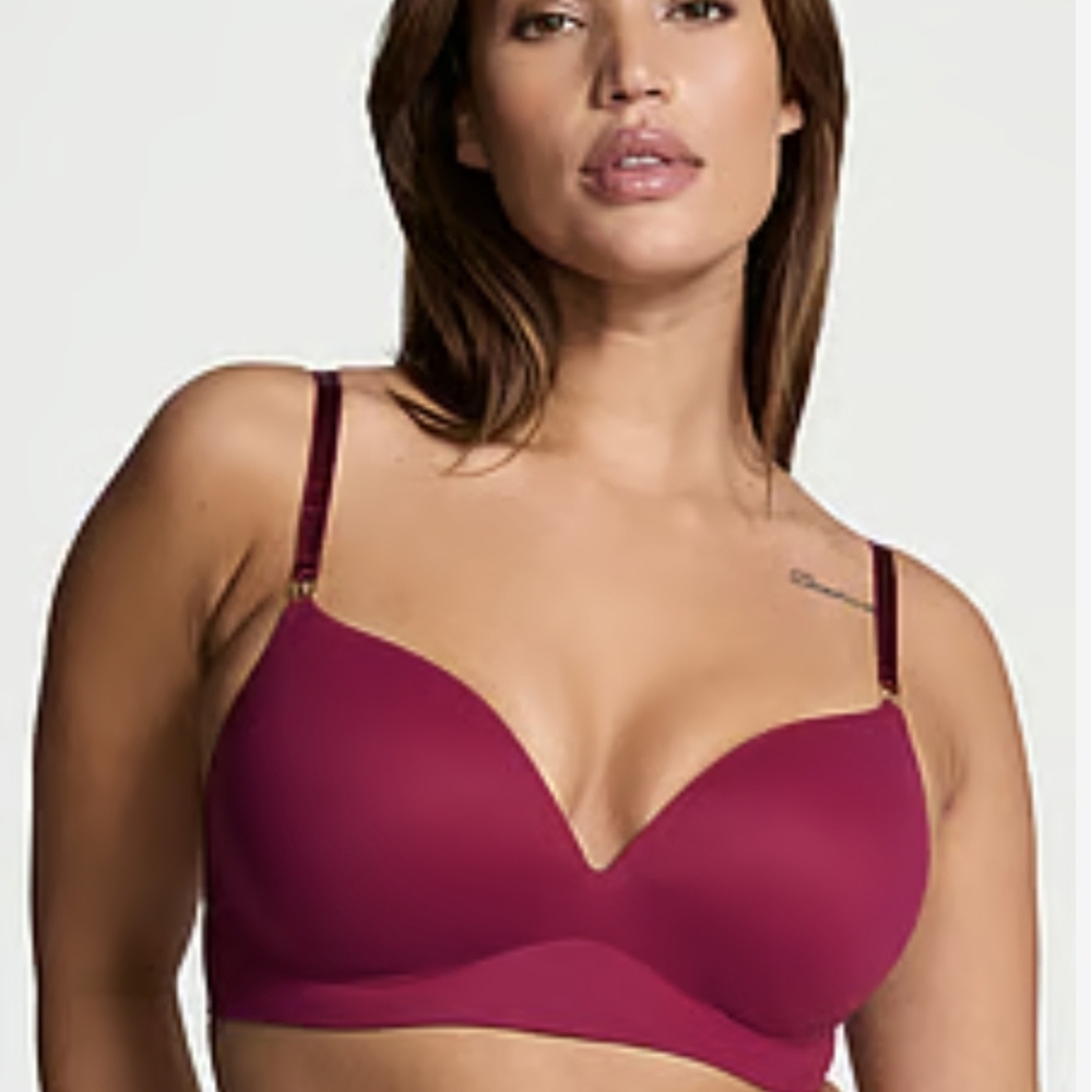 Victoria's Secret Red Love Cloud Wireless Bra(Brand New In Package)